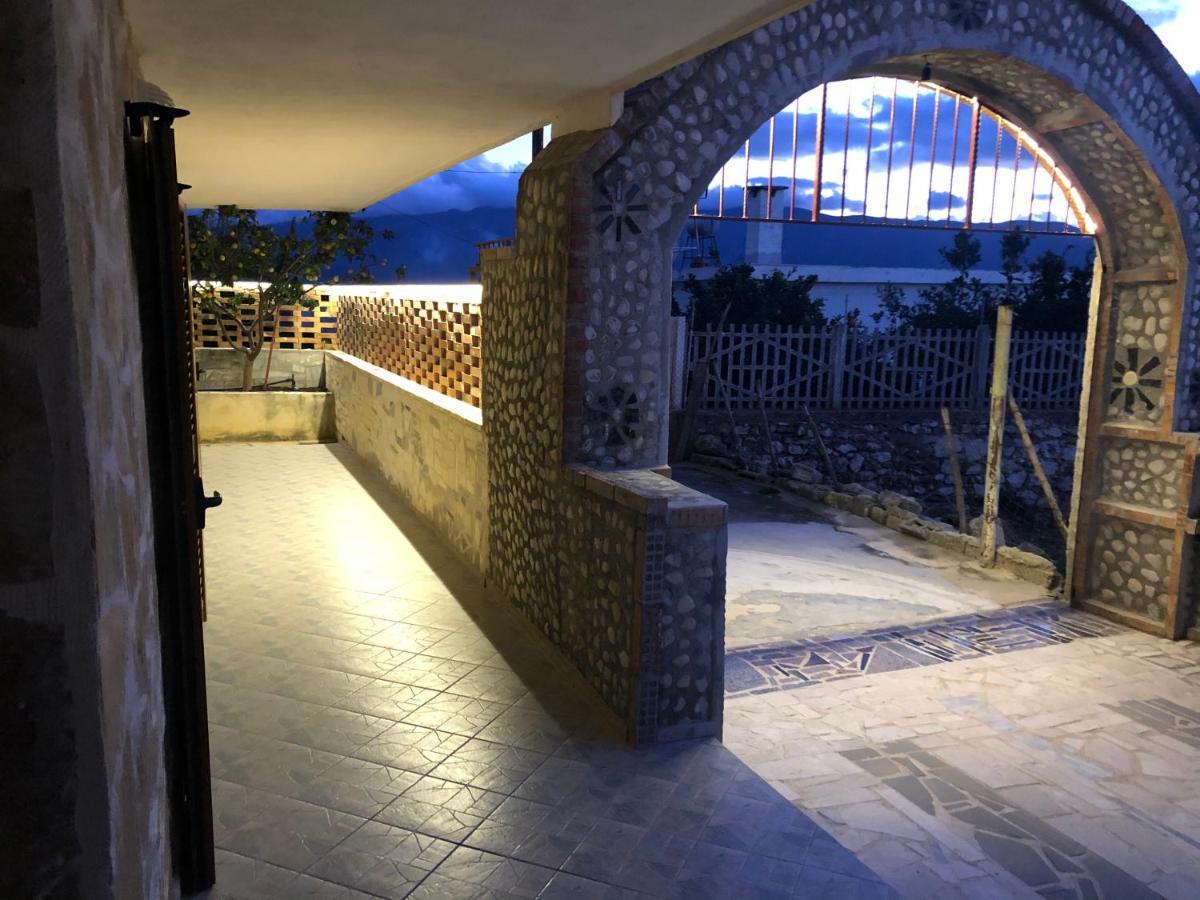 The Sunset Villa Leven Vlore Exterior photo